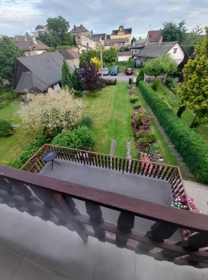 Petadvacitka Villa Ceska Skalice Ngoại thất bức ảnh
